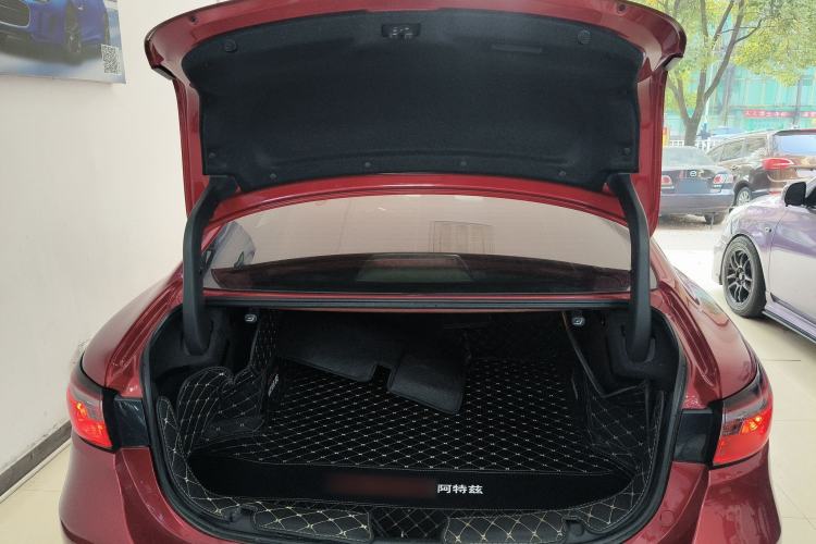 Used Mazda Atenza 2020 2.0L Blue Sky Fashion Edition
