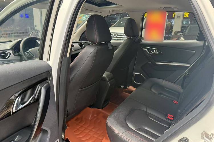 Used FAW Senya R7 2017 Smart Connected Version 1.6L Automatic Zhiyue Model
