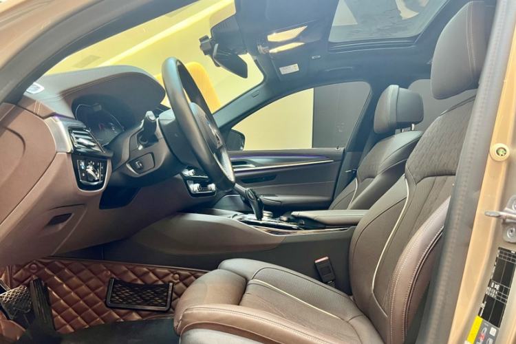 Used BMW 5 Series New Energy 2021 535Le Pioneer Edition M Sport Package
