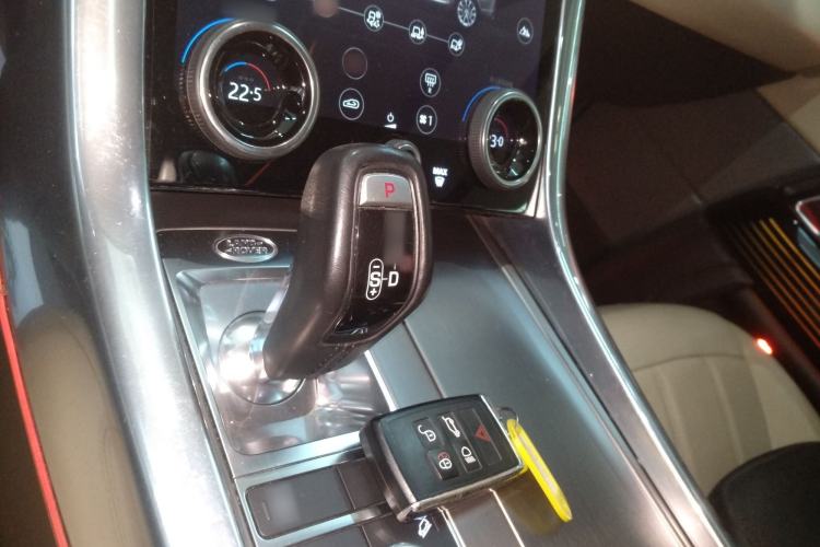 Used Land Rover Range Rover Sport 2020 3.0 L6 SE
