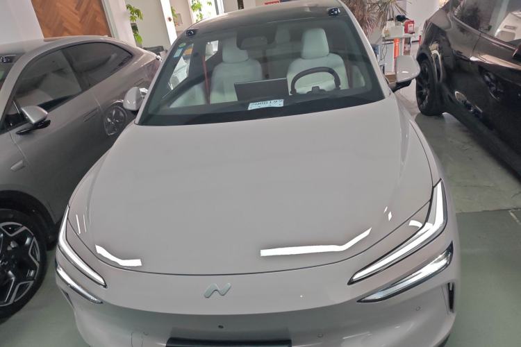 Used ONVO L60 2024 60 kWh Rear-Drive Version