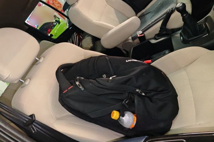 Used FORTHING Lingzhi 2022 M5 1.6L Practical Model 5 Seats
