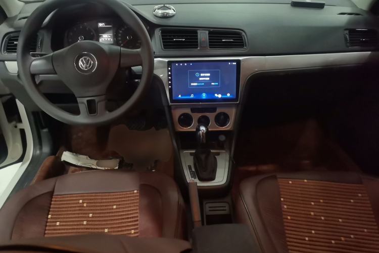 Used Volkswagen Lavida 2013 Revised Classic 1.6L Automatic Fashion Edition
