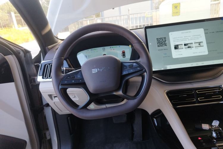 Used BYD Song PLUS New Energy 2025 EV Intelligent Driving Version 520km Premium Model
