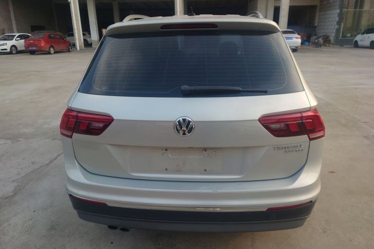 Used Volkswagen Tiguan L 2017 330TSI Automatic Two-Wheel Drive Luxury Edition
