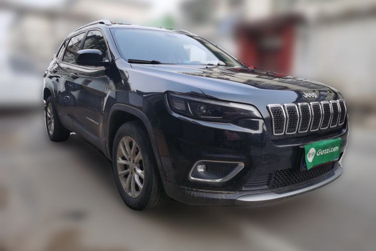Used Jeep Cherokee 2019 2.0T Two-Wheel Drive Smart Enjoyment Version China VI
