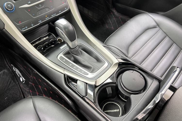 TDK.VehicleDetails.img