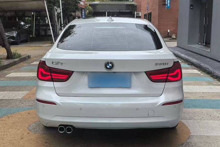 Used BMW 3 Series GT 2018 320i Sport Edition
