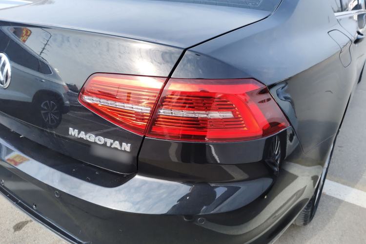 Used Volkswagen Magotan 2018 330TSI DSG Advanced Model
