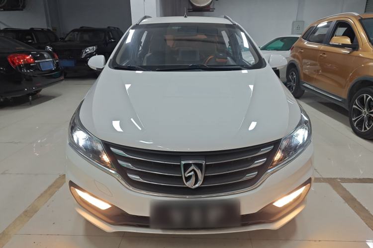 Used Baojun 310W 2017 1.5L Manual Comfort Model China V Standard