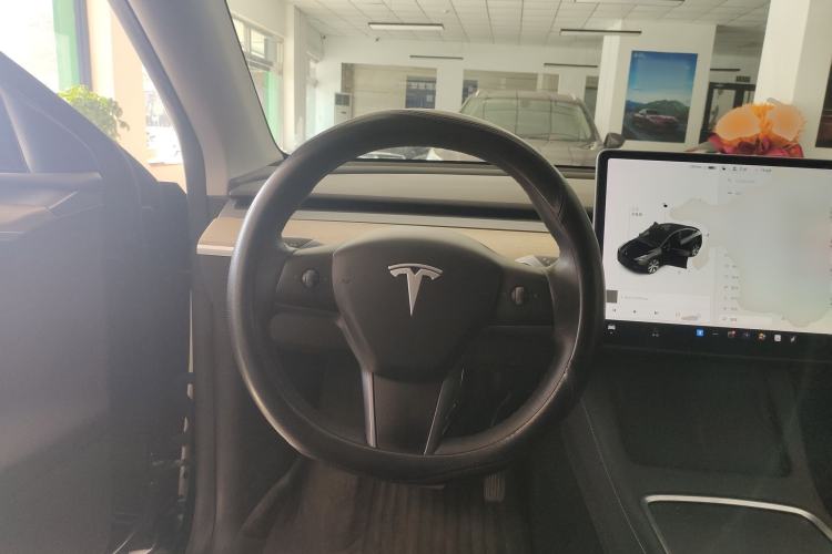 Used Tesla Model Y 2021 Standard Range Rear-Wheel Drive Version