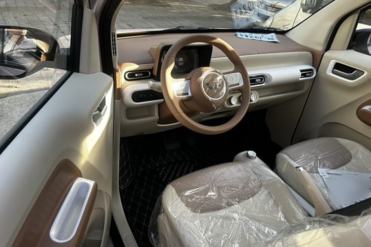 Used Wuling Hongguang MINIEV 2024 3rd Generation 215km Youth Edition
