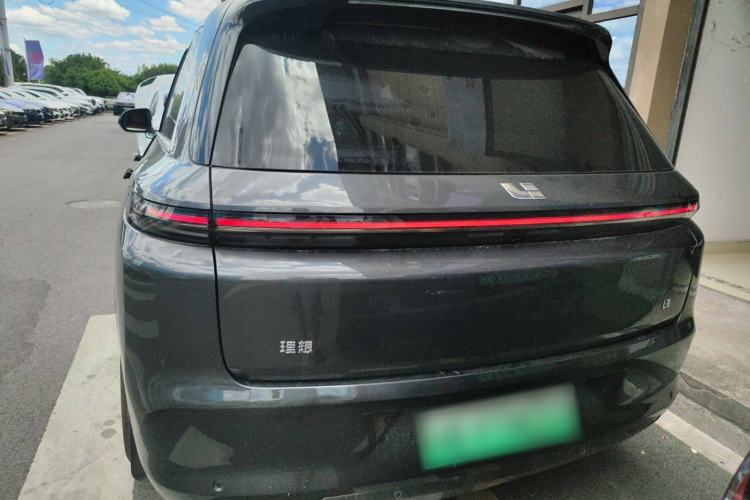Used Li Auto L8 2023 Air model
