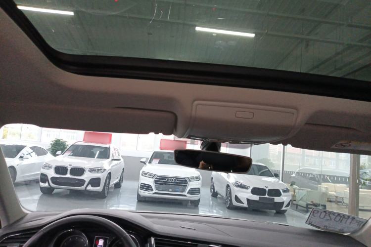 Used Volkswagen Tiguan L 2018 330TSI Automatic Two-Wheel Drive Luxury Edition
