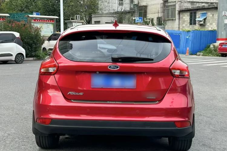 Used Ford Focus 2017 Hatchback EcoBoost 125 Automatic - Ultra-Powerful Style Edition with Smart Drive Features