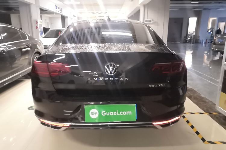 Used Volkswagen Magotan 2023 2 Million Units Limited Edition 330TSI DSG Leading Version
