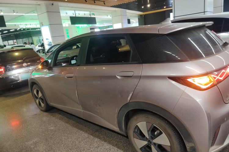 Used BYD Dolphin 2023 420 km Fashion Edition
