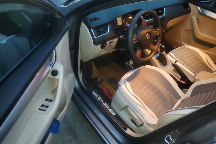 Used Skoda Octavia 2016 1.6L Automatic Chuanxing Edition
