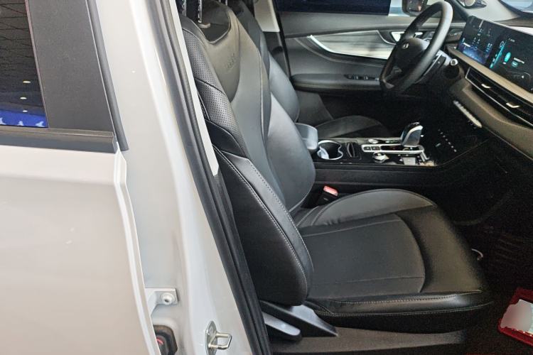 Used Chery Tiggo 8 PLUS 2022 290TGDI DCT Haoting Edition+
