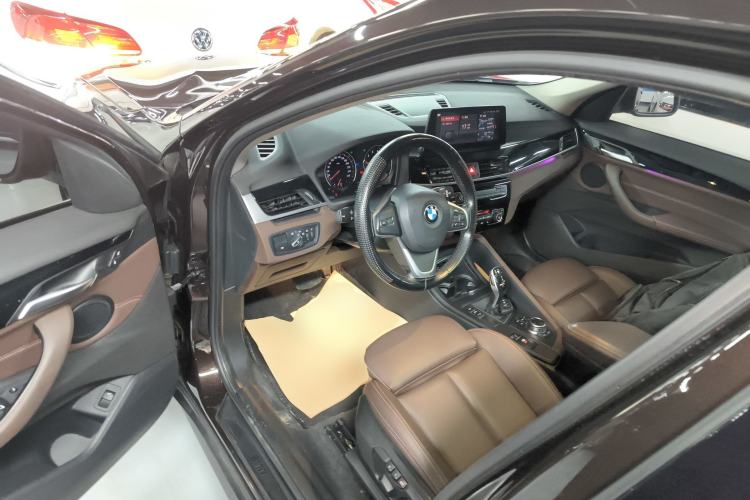 Used BMW X1 2020 sDrive25Li Leading Model
