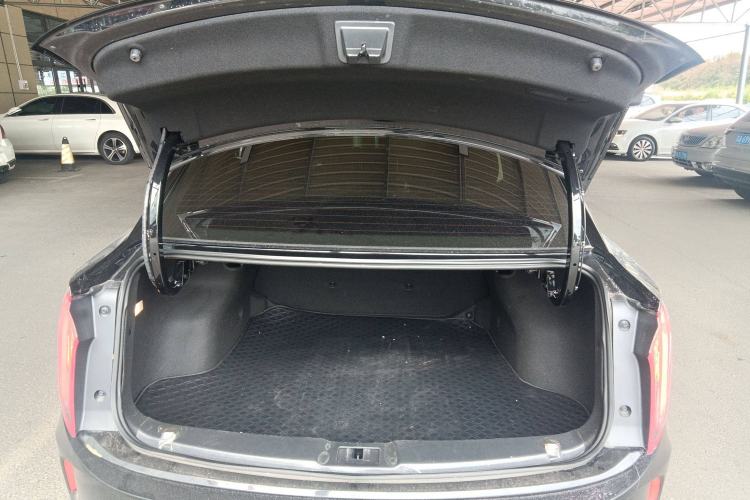 Used Hongqi E-QM5 2024 450km Range Commuter Version
