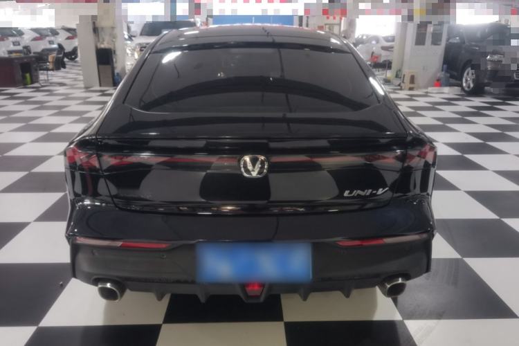 Used Changan UNI-V 2022 1.5T Prestige Version
