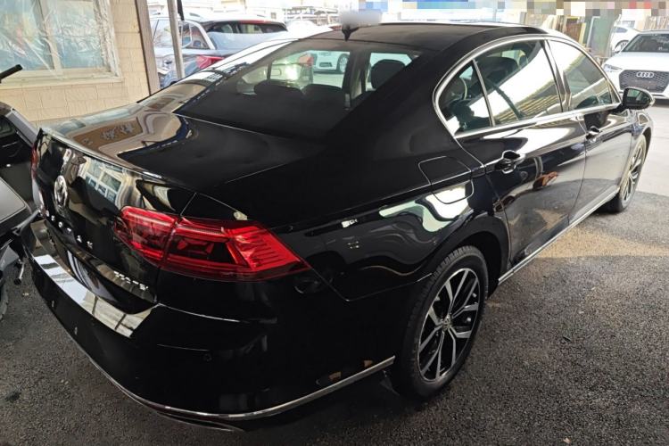 Used Volkswagen Magotan 2020 330TSI DSG Leading Model
