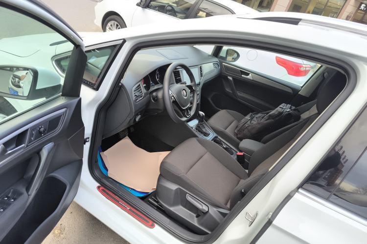 Used Volkswagen Golf Sportsvan 2018 1.6L Automatic Comfort Model
