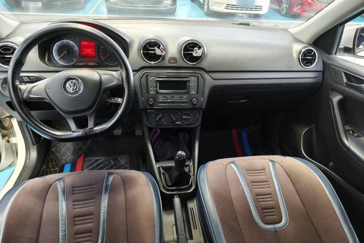 Used Volkswagen Jetta 2017 1.5L Manual Fashion Edition
