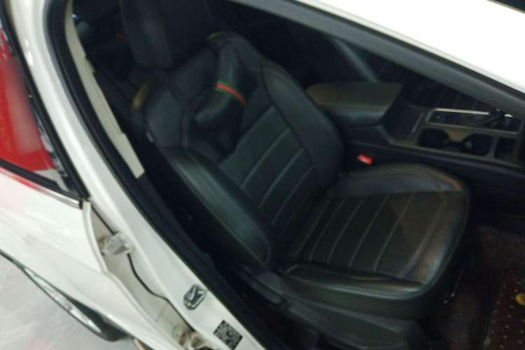 Used Ford Kuga 2018 EcoBoost 180 Two-Wheel-Drive Platinum Edition
