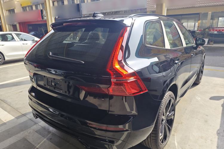 Used Volvo XC60 2025 B5 Four-Wheel Drive Smart & Advanced Midnight Black Edition

