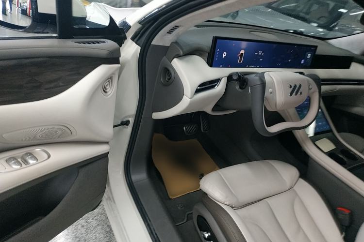 Used  LS7 2024 90 kWh Max Elite Rear-Drive Version