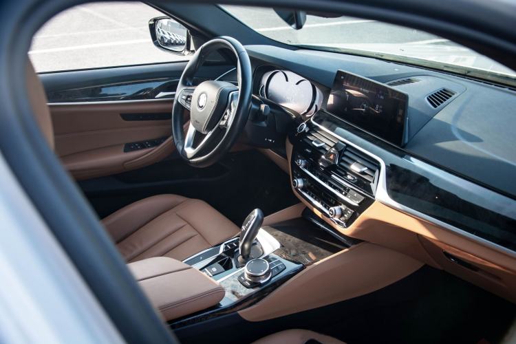 Used BMW 5 Series 2018 530Li Leading Model M Sport Package
