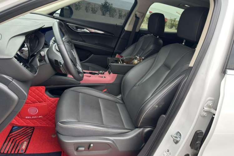 Used Buick Envision 2022 Facelift Encore S 552T Two-Wheel-Drive Luxury Model
