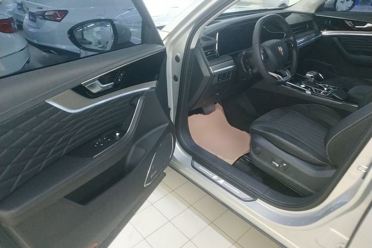 Used Hongqi HS5 2022 Revised Version 2.0T Smart Connect Flagship Edition
