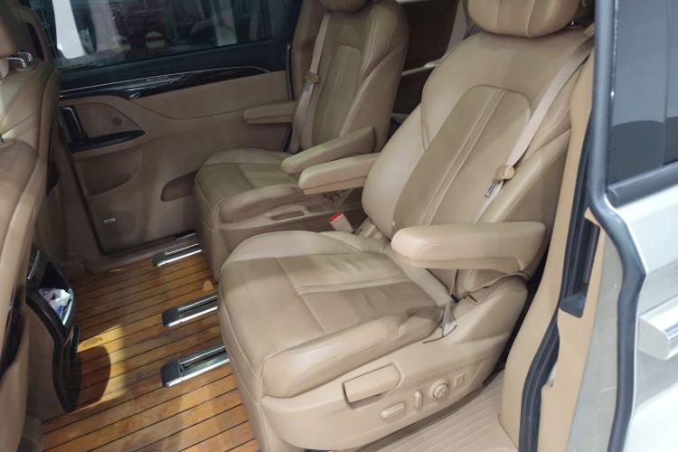 Used Buick GL8 2018 ES 28T Flagship Model China VI Standard
