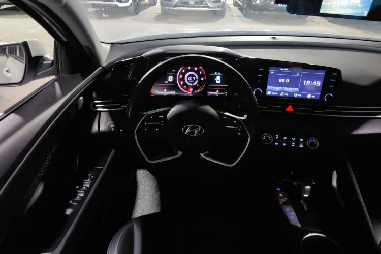 Used Hyundai Elantra 2021 1.5L CVT GLX Elite Edition
