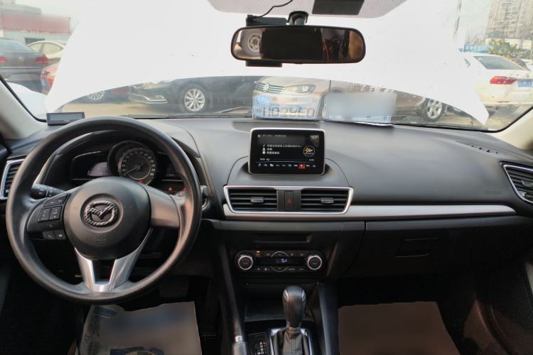 Used Mazda Mazda 3 Axela 2016 Sedan 1.5L Automatic Luxury Model