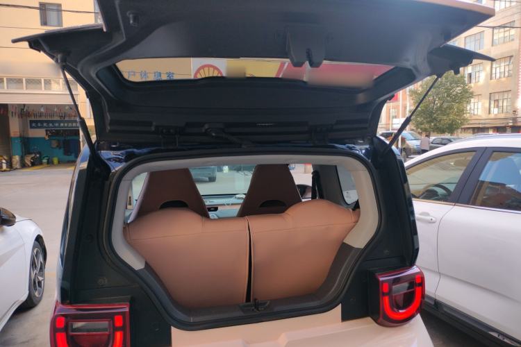 Used Chery QQ Ice Cream 2022 120km Conical Shape Lithium Iron Phosphate
