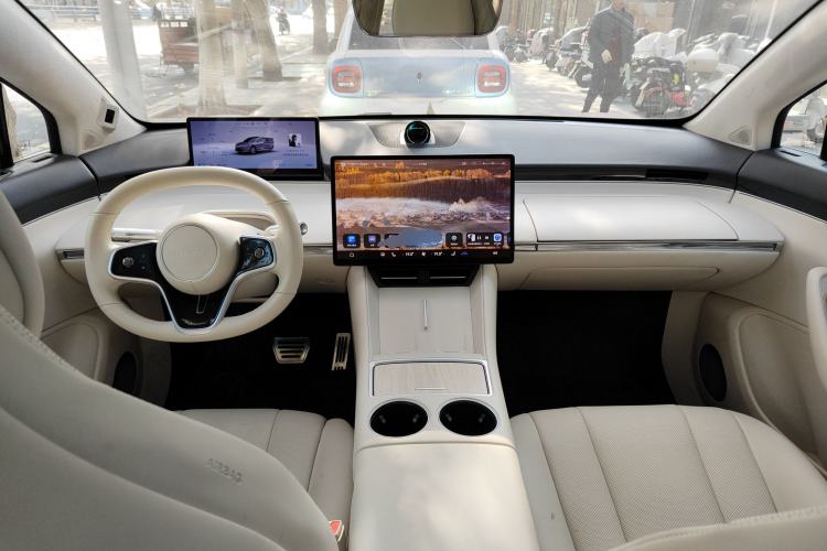 Used Hima Luxeed R7 2024 All-Electric 736 km Ultra
