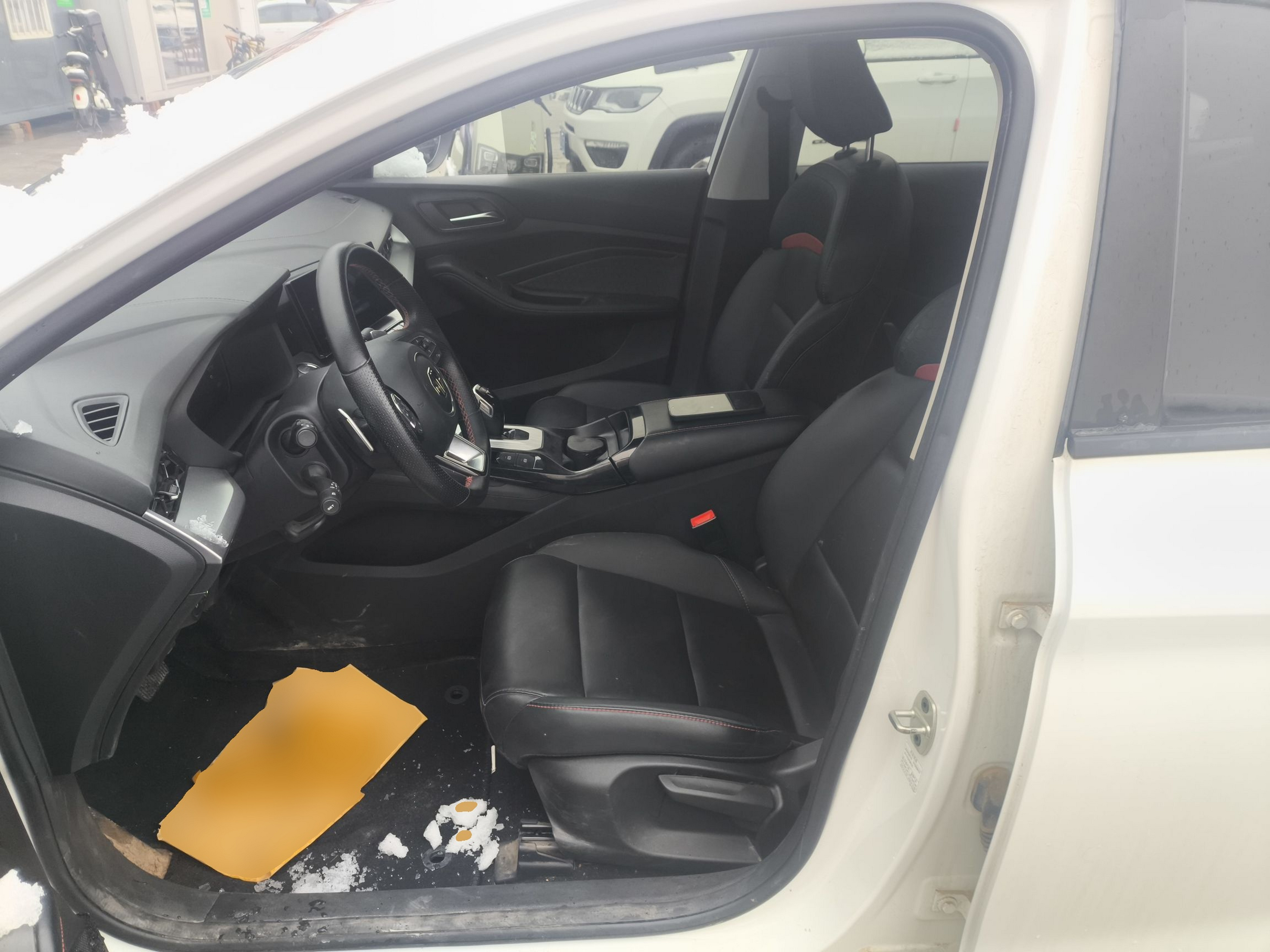 المقاعد الأمامية داخل السيارة