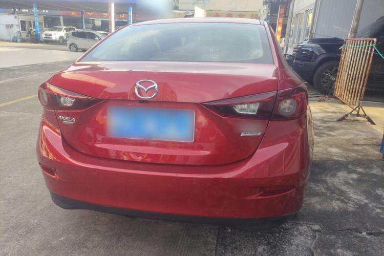 Used Mazda Mazda 3 Axela 2014 Sedan 1.5L Automatic Comfort Model
