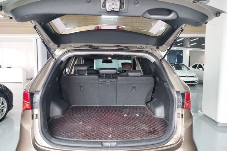 Used Hyundai Santa Fe 2013 2.4L Automatic Two-Wheel Drive Smart Version
