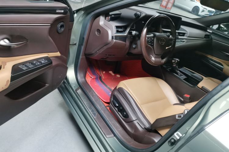 TDK.VehicleDetails.img