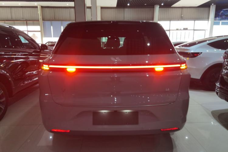 Used Li Auto L6 2025 Pro Smart Refresh Edition
