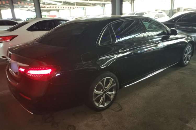 Used Mercedes-Benz E-Class 2021 Restyled E 300 L Sporty and Stylish Edition
