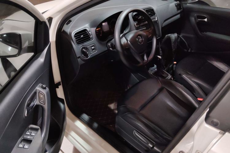 Used Volkswagen Polo 2016 1.4L Automatic Trendy Model
