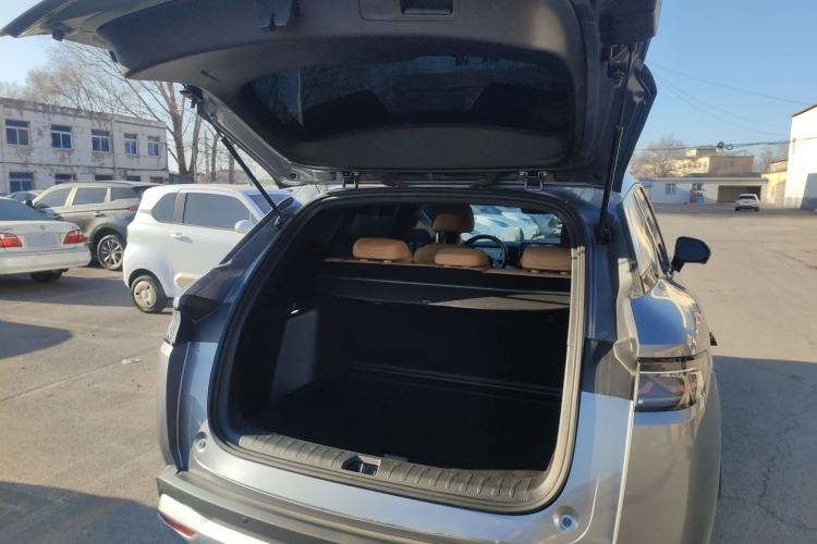 Used BYD Song L DM-i 2024 112 km Leading Edition