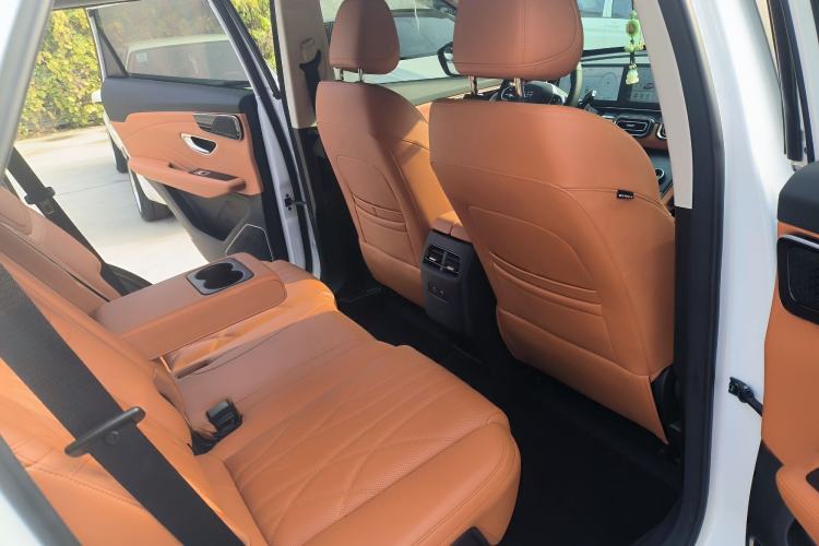 Used JETOUR Shanhai Shanhai L7 2024 1.5T 120 km MAX 7-Seater
