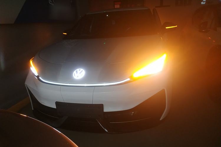 Used Volkswagen ID.UNYX 2024 Pro Long-Range Version
